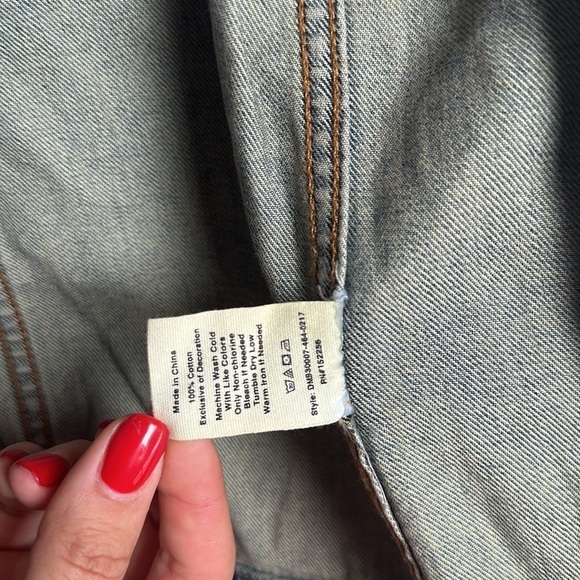 AVEC LES FILLES “Follow Me" Denim Jacket size small - Picture 6 of 6